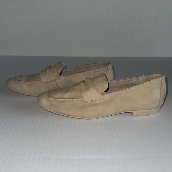 Paul Green Cream Butter Leather Super Soft Loafers - Picture 6 of 13